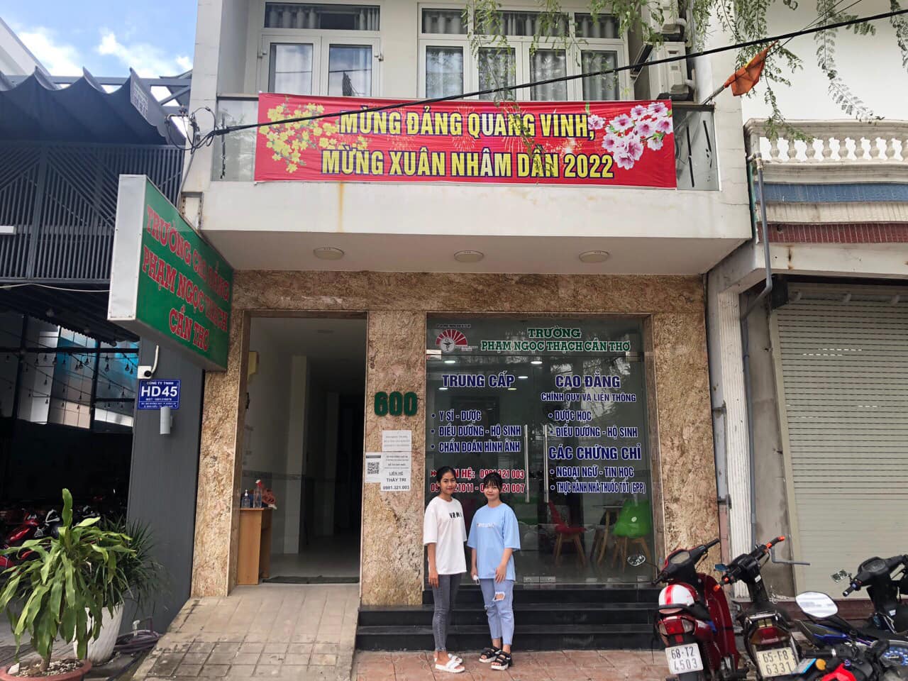 Liên hệ với chúng tôi